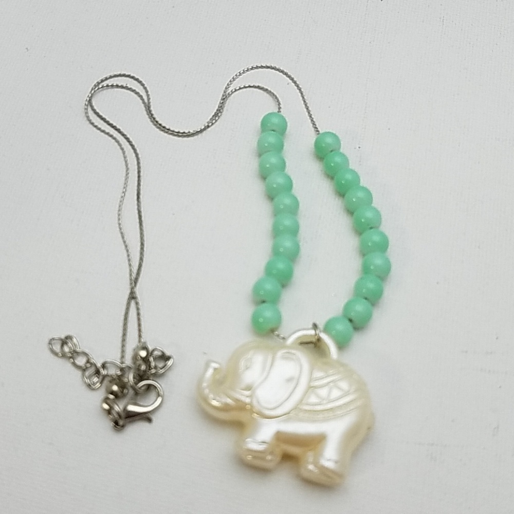 Elephant Beads Silver Tone 16" Necklace